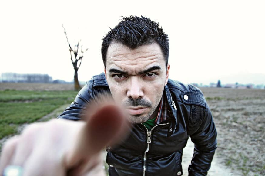 Traficar con el sufrimiento