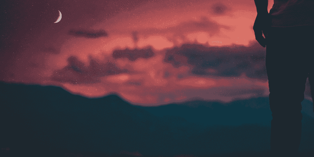 Se marchó al descampado y allí se puso a orar