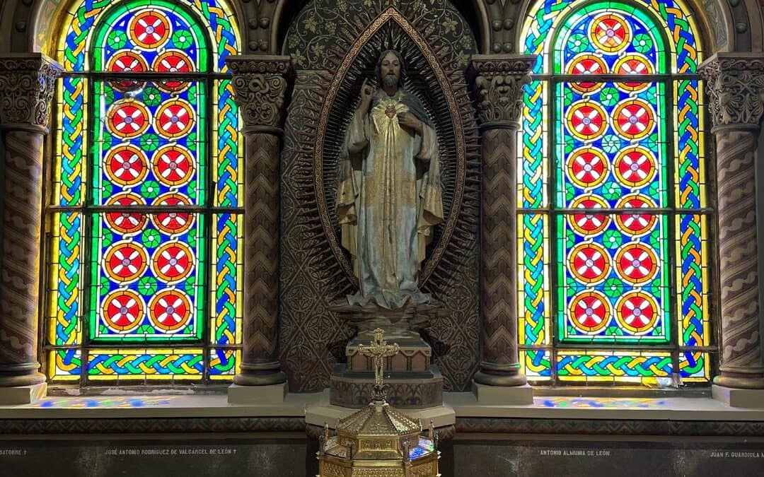 Eucaristía Dominical (misa de ocho)